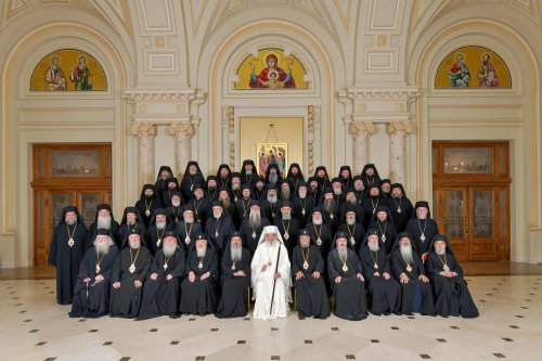 Ședință de lucru a Sfântului Sinod la Palatul Patriarhiei Poza 274011