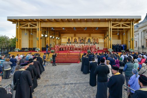 Slujba Privegherii în cinstea Mucenicului Dimitrie pe Colina Patriarhiei Poza 274055