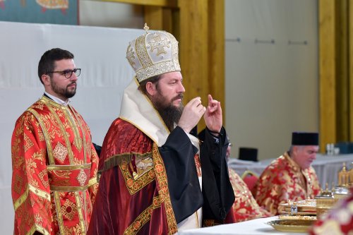 Slujba Privegherii în cinstea Mucenicului Dimitrie pe Colina Patriarhiei Poza 274059