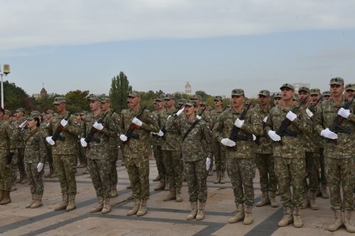 Ziua Armatei României celebrată cu solemnitate în Capitală Poza 273916