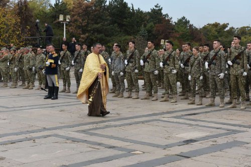 Ziua Armatei României celebrată cu solemnitate în Capitală Poza 273921