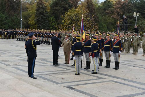 Ziua Armatei României celebrată cu solemnitate în Capitală Poza 273926