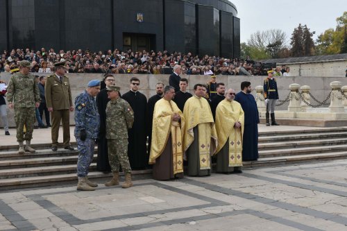 Ziua Armatei României celebrată cu solemnitate în Capitală Poza 273933