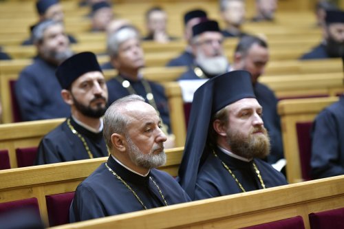 Sfântul Sinod s-a reunit în ședință solemnă la Palatul Patriarhiei Poza 274209