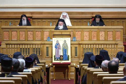 Sfântul Sinod s-a reunit în ședință solemnă la Palatul Patriarhiei Poza 274210