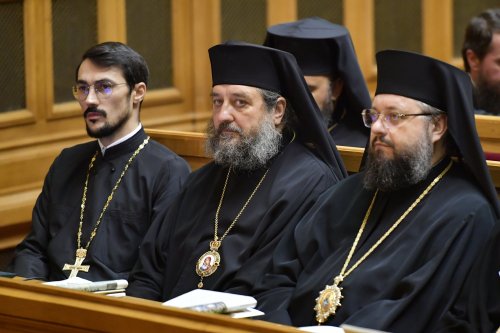Sfântul Sinod s-a reunit în ședință solemnă la Palatul Patriarhiei Poza 274217