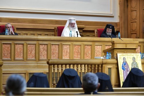 Sfântul Sinod s-a reunit în ședință solemnă la Palatul Patriarhiei Poza 274221
