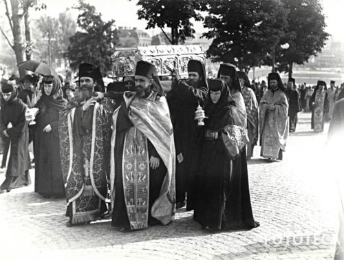 Sfântul Cuvios Dimitrie cel Nou, făcător de minuni și ocrotitor al Bucureștilor Poza 274436