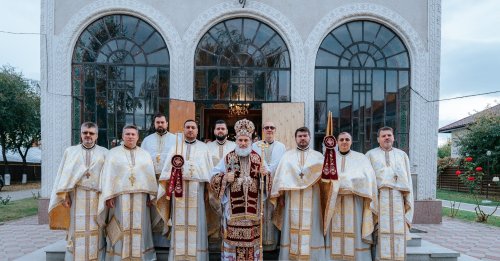 Liturghie arhierească la Gherăiești de ziua Sfântului Dimitrie cel Nou Poza 274829