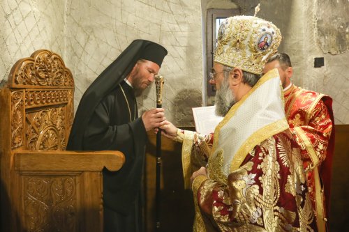 Un nou început pentru o mănăstire istorică din județul Buzău Poza 274910