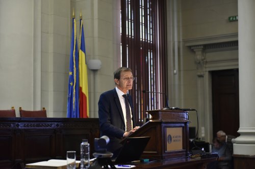 Sesiune comemorativă dedicată academicianului Dan Berindei Poza 275184