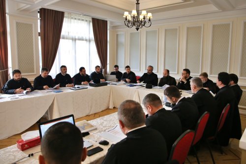 Consfătuire catehetică în Arhiepiscopia Iașilor Poza 275402