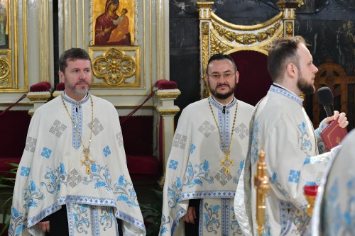 Întrunirea preoților din Prahova pe Colina Bucuriei Poza 275960
