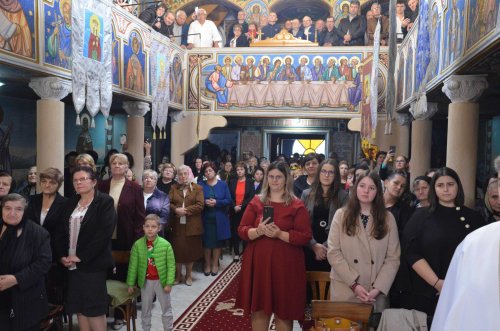 Sfințirea bisericii parohiale din localitatea bihoreană Borod Poza 276011