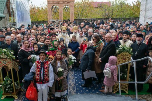 Biserica din Lupăria, Iași, sfințită de doi arhierei Poza 276622