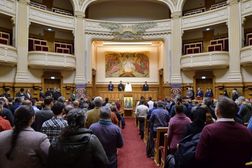 Conferință dedicată artei bisericești la Palatul Patriarhiei Poza 276667