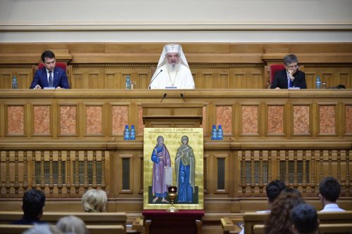 Conferință dedicată artei bisericești la Palatul Patriarhiei Poza 276676