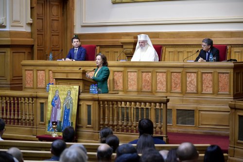 Conferință dedicată artei bisericești la Palatul Patriarhiei Poza 276689