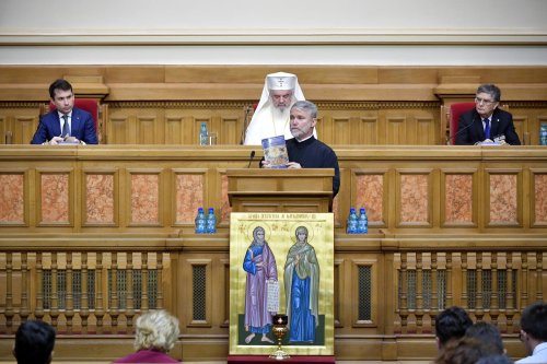 Conferință dedicată artei bisericești la Palatul Patriarhiei Poza 276692