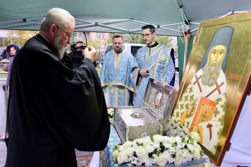 Hram la Baia Mare, în prezenţa moaştelor Sfântului Nectarie de la Eghina Poza 276858