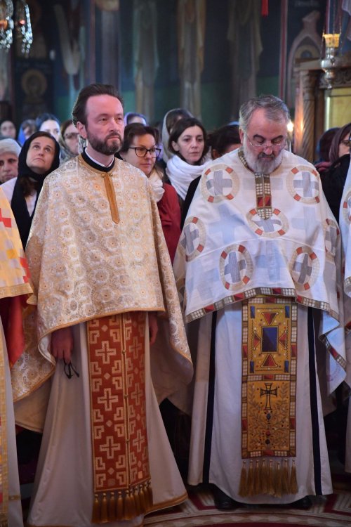 Sfântul Grigorie Palama cinstit în biserica din campusul Universităţii Politehnica Poza 276922