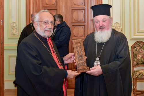 Oaspete armean catolic în vizită la Palatul Patriarhiei Poza 277223