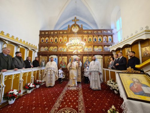 Binecuvântarea casei parohiale și a capelei mortuare din Petriș, Bistrița-Năsăud Poza 277476