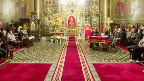 Părintele Constantin Galeriu a fost comemorat la biserica unde a slujit Poza 277692