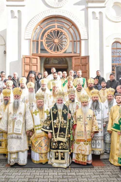 Sărbătoarea Sfântului Grigorie Decapolitul la Mănăstirea Bistrița Poza 277613