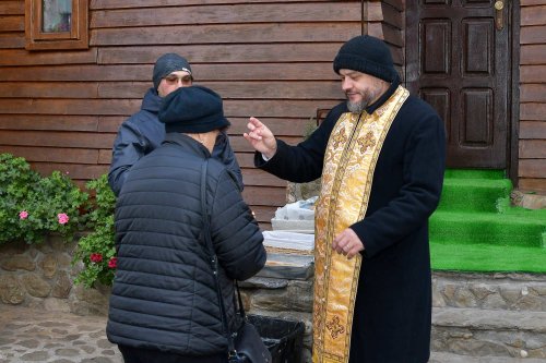 Cinstirea Sfântului Antonie de la Iezerul Vâlcii în biserica sa din Capitală Poza 278009