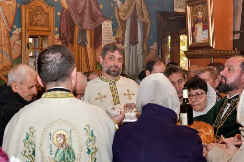 Cinstirea Sfântului Antonie de la Iezerul Vâlcii în biserica sa din Capitală Poza 278038