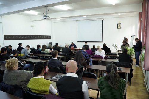 Conferinţă în cadrul Facultăţii de Istorie, Filosofie şi Teologie din Galaţi Poza 278088