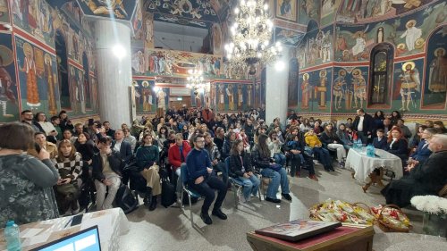 Filantropie și cultură la Parohia Iancu Vechi-Mătăsari din București Poza 278102