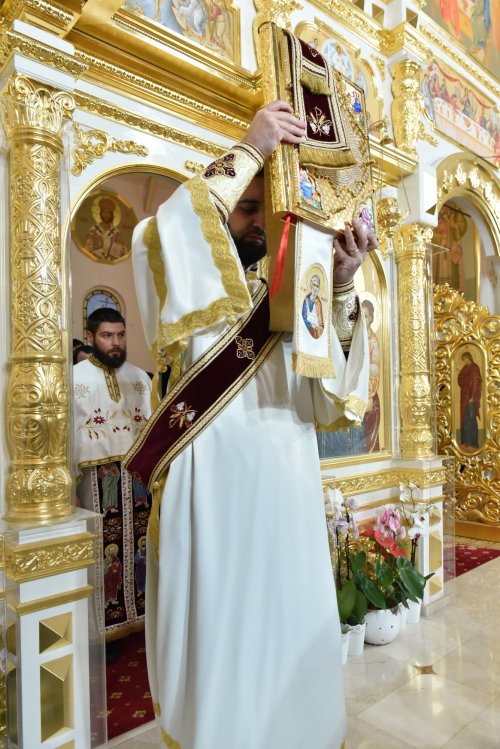 Cinci ani de la sfințirea Altarului Catedralei Naționale Poza 278257