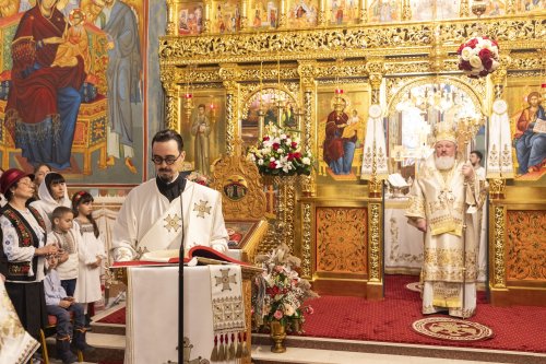 Comuniune liturgică în Parohia Brâncuși din București Poza 278297