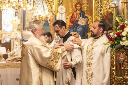 Comuniune liturgică în Parohia Brâncuși din București Poza 278316