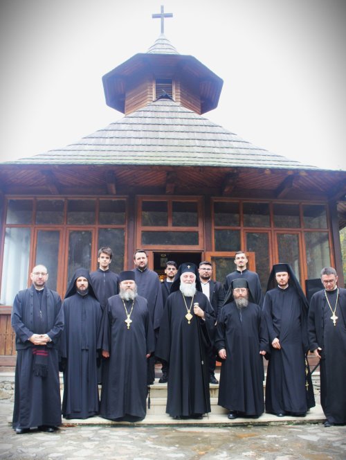 Binecuvântare pentru comunități din Arhiepiscopia Craiovei Poza 278477