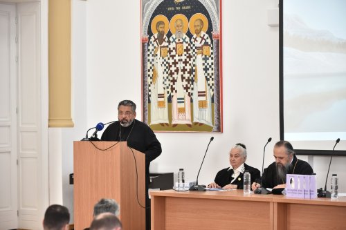 Preotul profesor Gala Galaction evocat  la Facultatea de Teologie din București Poza 278495