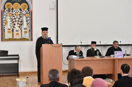 Preotul profesor Gala Galaction evocat  la Facultatea de Teologie din București Poza 278508
