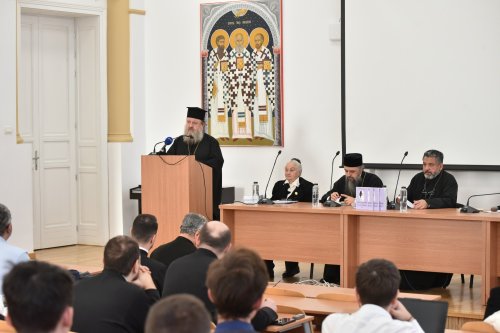 Preotul profesor Gala Galaction evocat  la Facultatea de Teologie din București Poza 278512