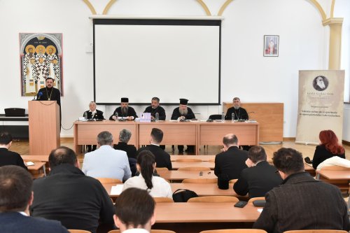 Preotul profesor Gala Galaction evocat  la Facultatea de Teologie din București Poza 278522