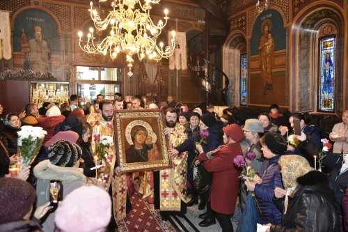 Icoana Maicii Domnului „Siriaca” a ajuns în București Poza 278697