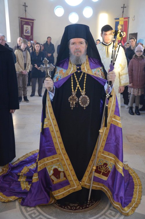 Liturghie arhierească la Borș, în Episcopia Oradiei Poza 278602