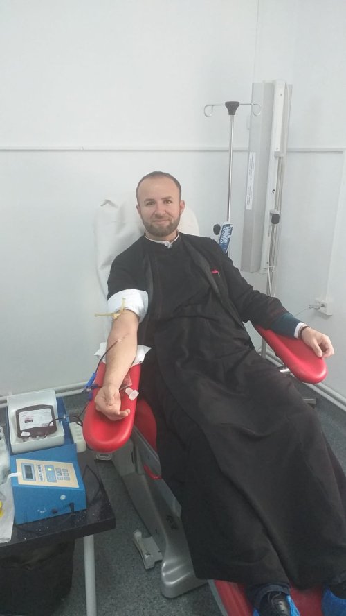 Campania „Donează sânge, salvează o viață!” în Eparhia Târgoviștei Poza 278735
