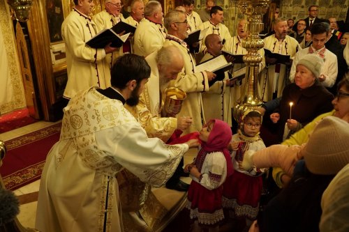 Arhiepiscopia Dunării de Jos şi-a cinstit ocrotitorul Poza 278872