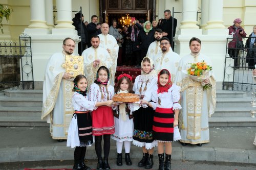 Înnoire la Biserica „Sfântul Nicolae”-Vlădica din Capitală Poza 278928