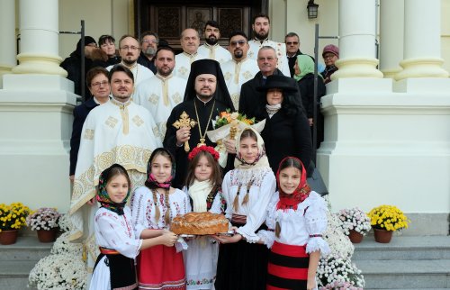 Înnoire la Biserica „Sfântul Nicolae”-Vlădica din Capitală Poza 278934