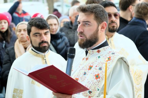 Înnoire la Biserica „Sfântul Nicolae”-Vlădica din Capitală Poza 278944