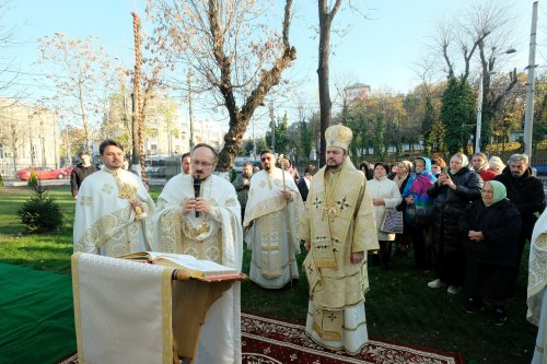 Înnoire la Biserica „Sfântul Nicolae”-Vlădica din Capitală Poza 278949