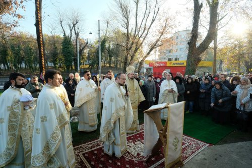 Înnoire la Biserica „Sfântul Nicolae”-Vlădica din Capitală Poza 278950